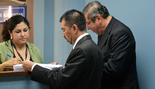 Abogados-defensores-Francisco-Flores