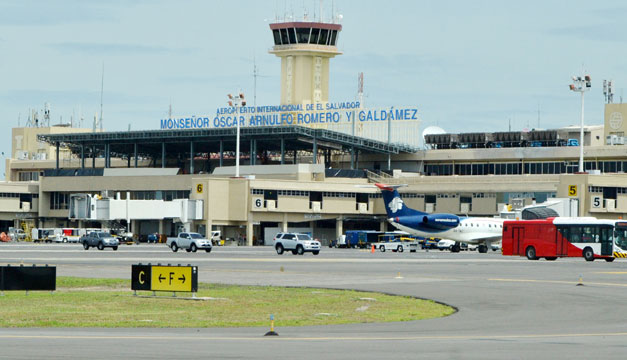 Aeropuerto-Monsenor-Romero (2)