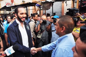 NAYIB-BUKELE-Pedro-Julio-Hernandez-vendedores