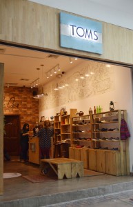 Toms