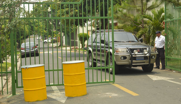 Cierre-de-calle-El-Clavel