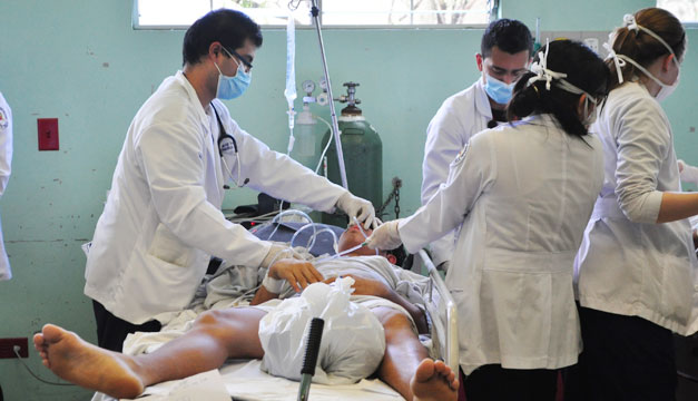 salud-doctores-hospital
