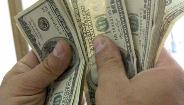 DOLARES-DINERO