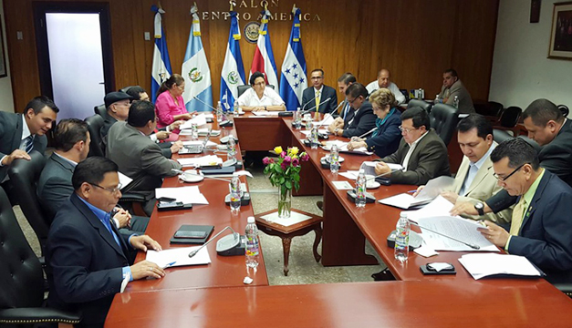 Comision-Politica-Asamblea