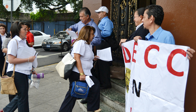 Protesta-Corte-de-Cuentas
