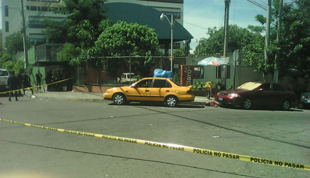 Escena de homicidio. Foto: Wilson Urbina (DEM).