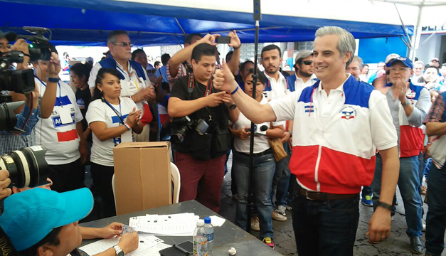 mauricio-interiano - copia