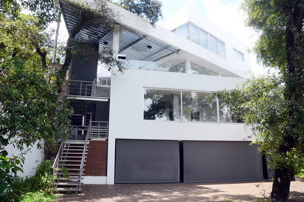 mansion-roxana-baldetti-2