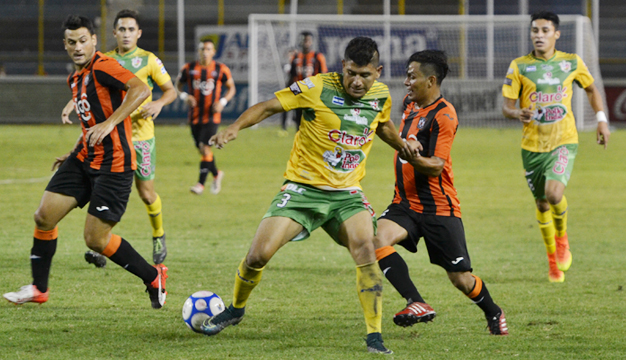 santa-tecla-vs-aguila