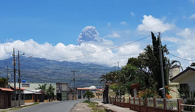 volcan-turrialba