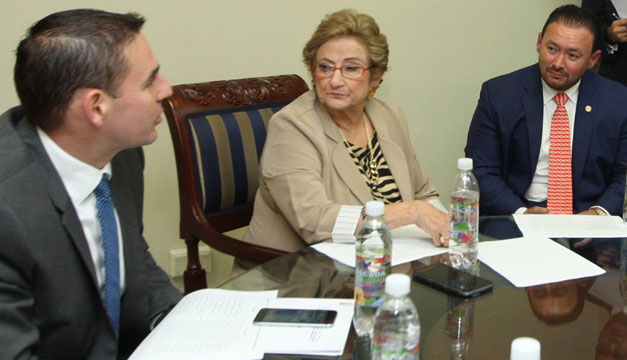 comision-politica