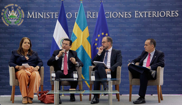 el-salvador-suecia