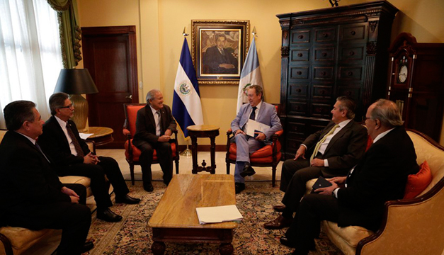 guatemala-el-salvador-via-en-comun