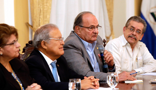 salvador-sanchez-ceren-hato-hasbun