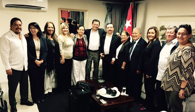 comitiva-fmln-en-cuba