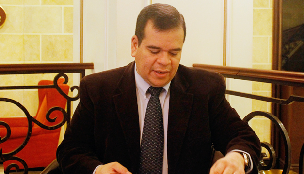 roberto-burgos-2