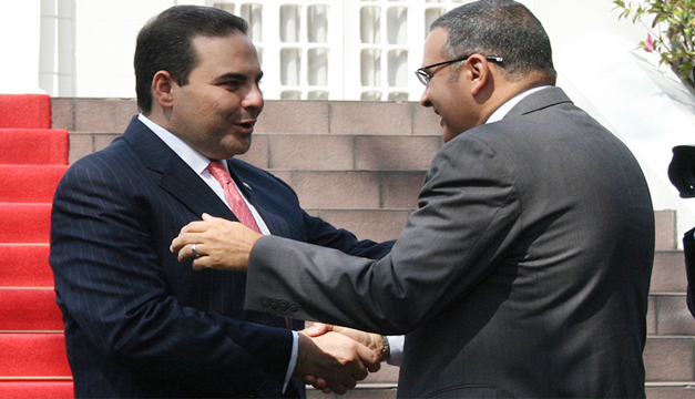 tony-saca-mauricio-funes