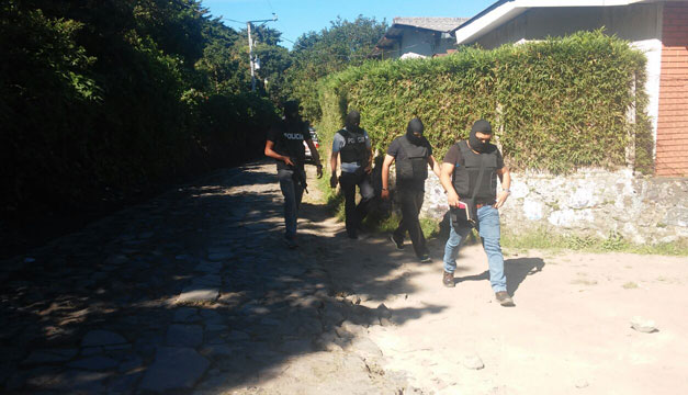 asesinato-agente-1
