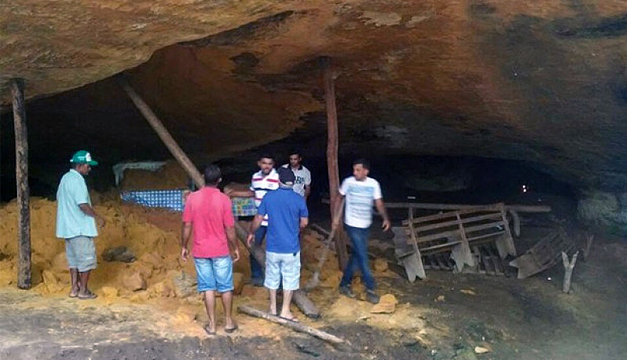 derrumbe-misa-brasil