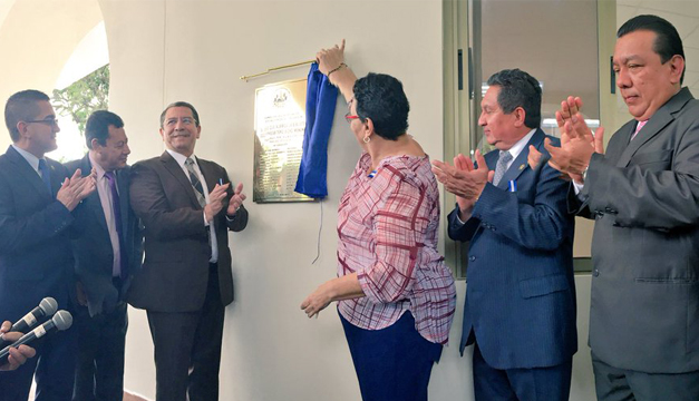 lorena-pena-inaugura