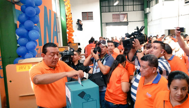 mario-tenorio-vota-gana