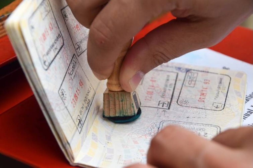 Las autoridades europeas advierten que un ESTA o una visa no garantizan automáticamente la entrada a Estados Unidos y las autoridades pueden, en última instancia, decidir admitir o no a una persona en su territorio, recuerda la diplomacia alemana./Istock