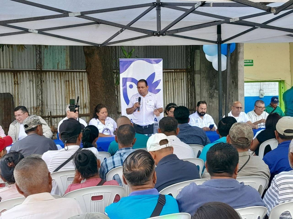 Alianza Ciudadana en Asamblea con seguidores del movimiento. / Verónica Crespín.
