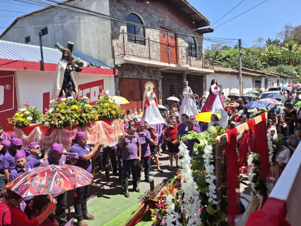 El camino de la Pasión de Cristo está conformado por 14 estaciones, desde la condena de muerte por Poncio Pilato hasta que es enterrado. /@alcaldia_ss