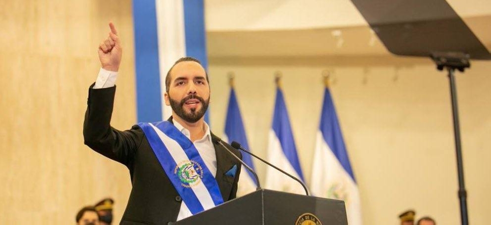 La Ley de Agentes Extranjeros debe ser aprobada por la Asamblea Legislativa y luego sancionada por el presidente para que inicie su vigencia. / @NoticieroSLV.