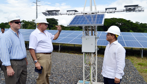 PLANTA-SOLAR-MONCAGUA