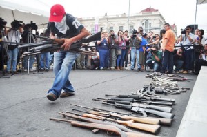 Entrega-de-ARMAS