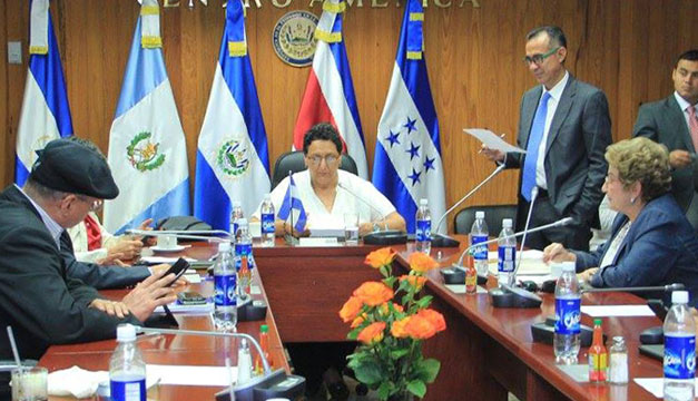 Comision-politica