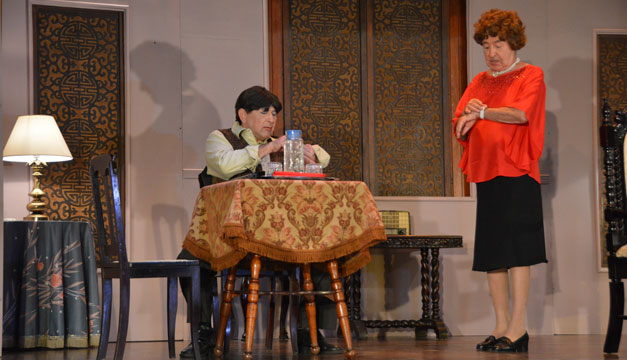 mujeres-sometidas-teatro-obra