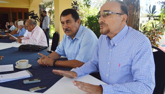 Militares-conferencia
