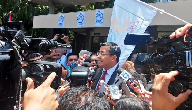 diputado-suplente-carlos
