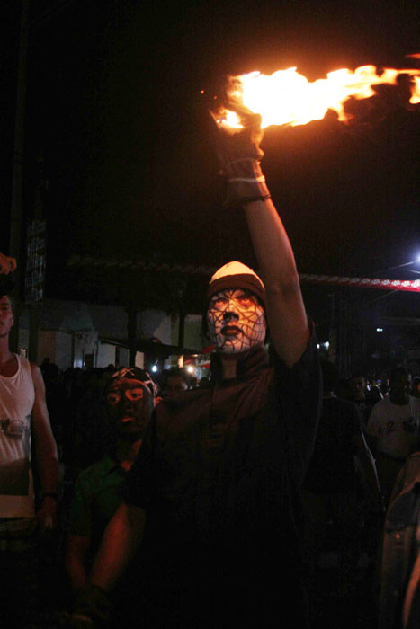 BOLAS-DE-FUEGO-1