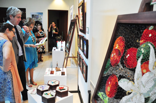 EXPOSICION-Cafetal-Vida-y-Belleza-de-MARGARITA-LLORT-2