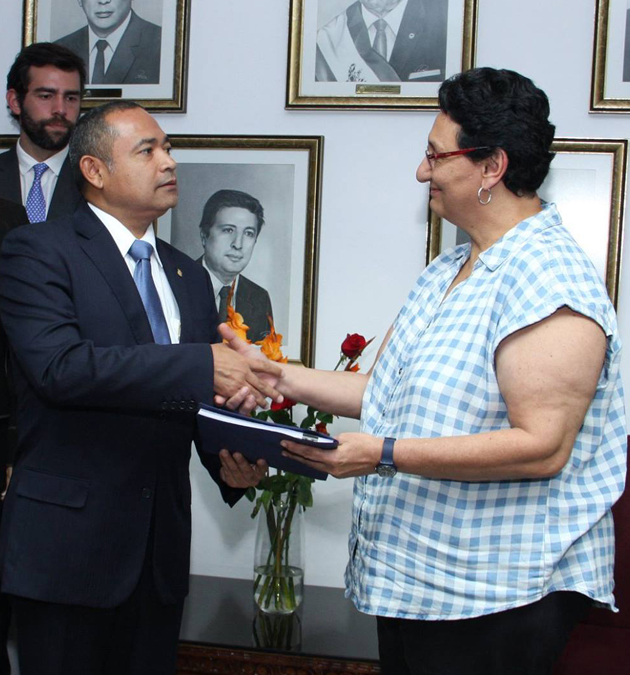 Mauricio-Landaverde-Lorena-Pena-2