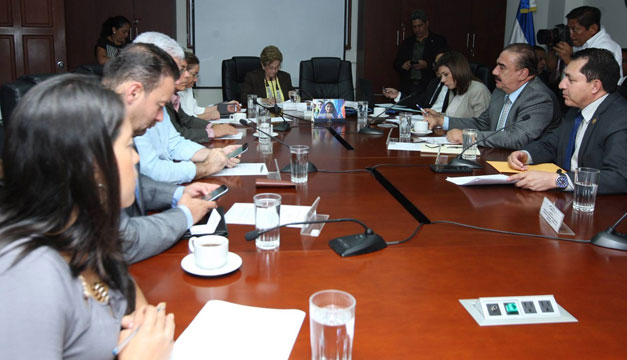 COMISION-HACIENDA