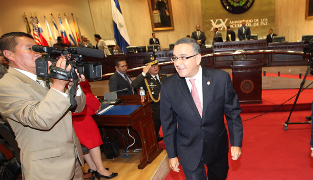 Mauricio-Funes