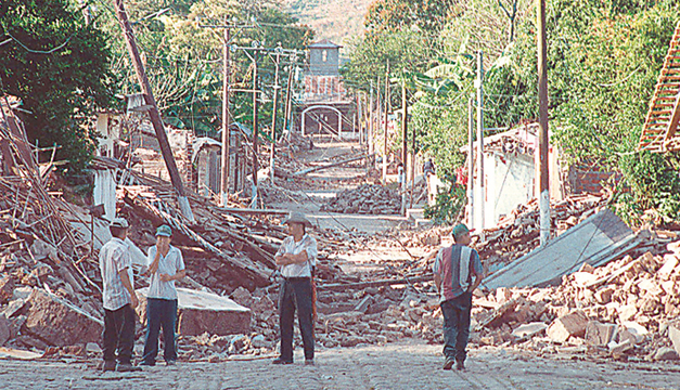Resultado de imagen para terremoto de 2001 febrero