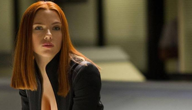 Scarlett johansson bum