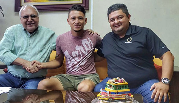 Narciso Orellana renovó con Alianza Diario El Mundo