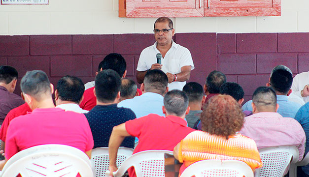 Resistencia en el FMLN a los cambios de Ortiz